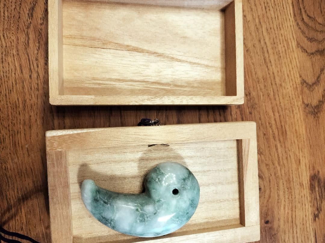 超希少 7cm 祖父のコレクション 糸魚川 翡翠 勾玉