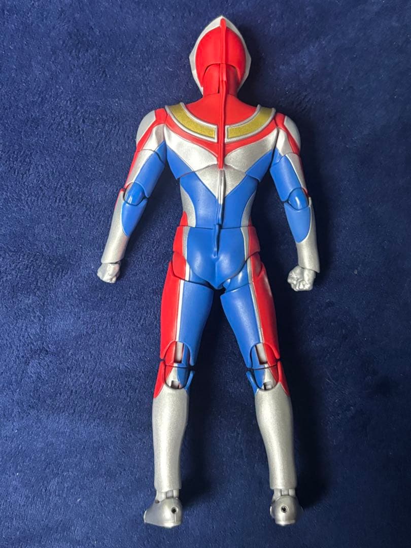 S.H.Figuarts 真骨彫製法 ウルトラマンティガ　ダイナ　ガイア