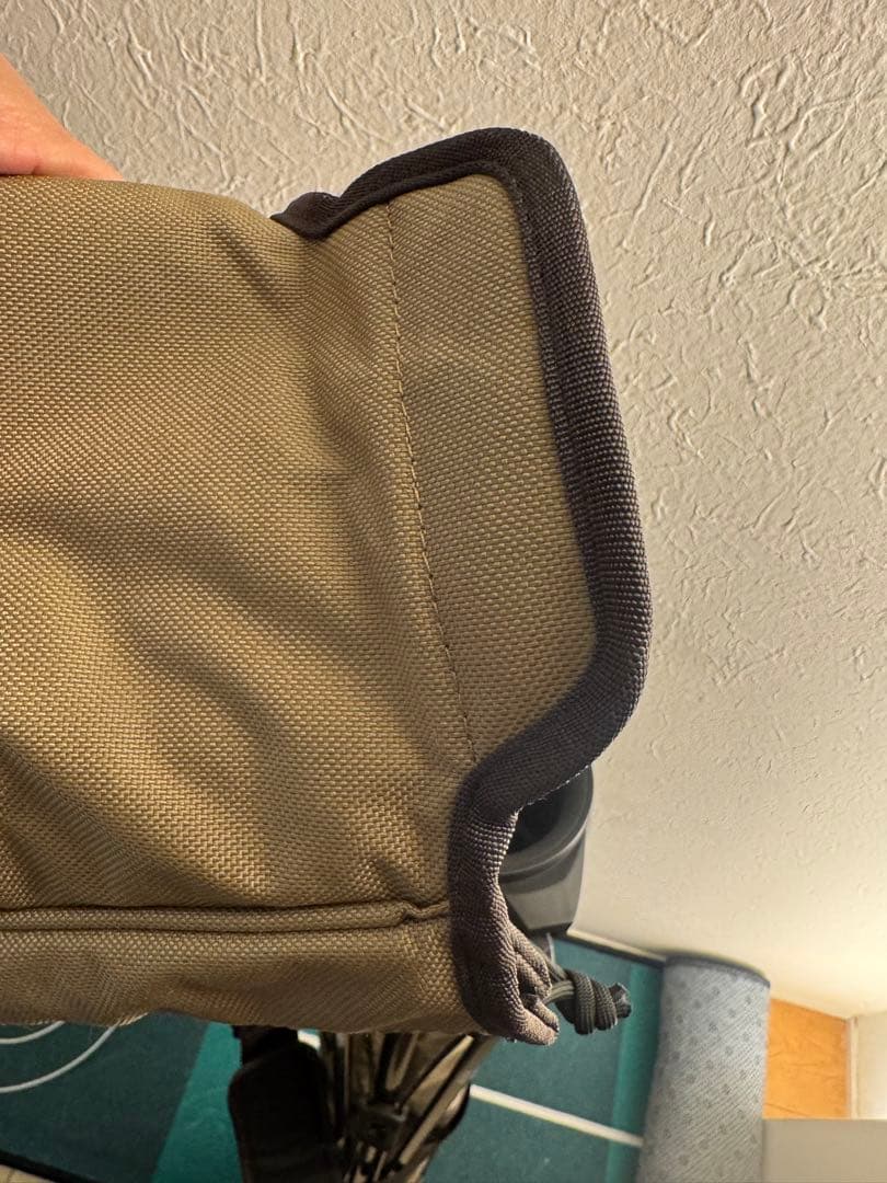 BRIEFING ブリーフィングSELF STAND CARRY TAN