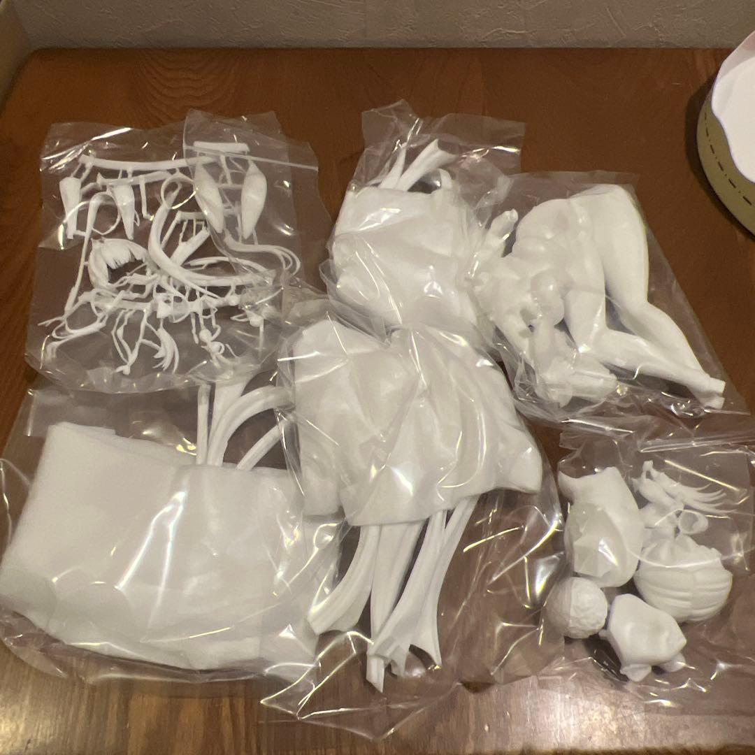 ヤ*ー様 ソーダ：トゥインクルバニー NIKKE 1/7スケール ガレージキット