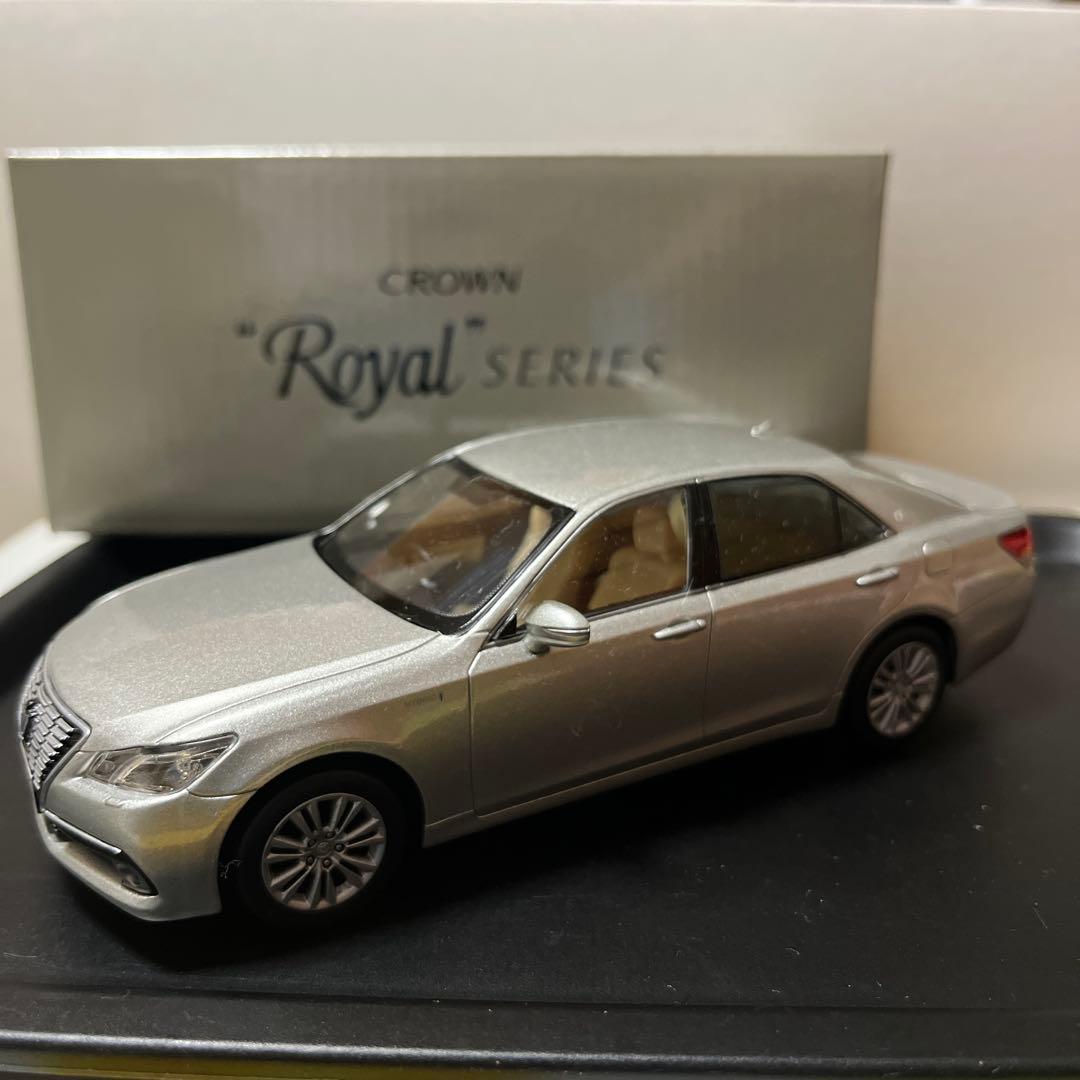 非売品　トヨタ　クラウンロイヤル　プレシャスシルバー　カラーサンプル