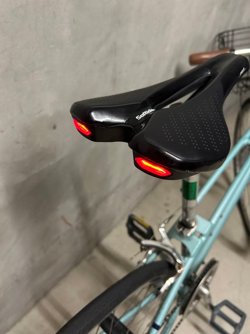 自転車　シティバイク　水色