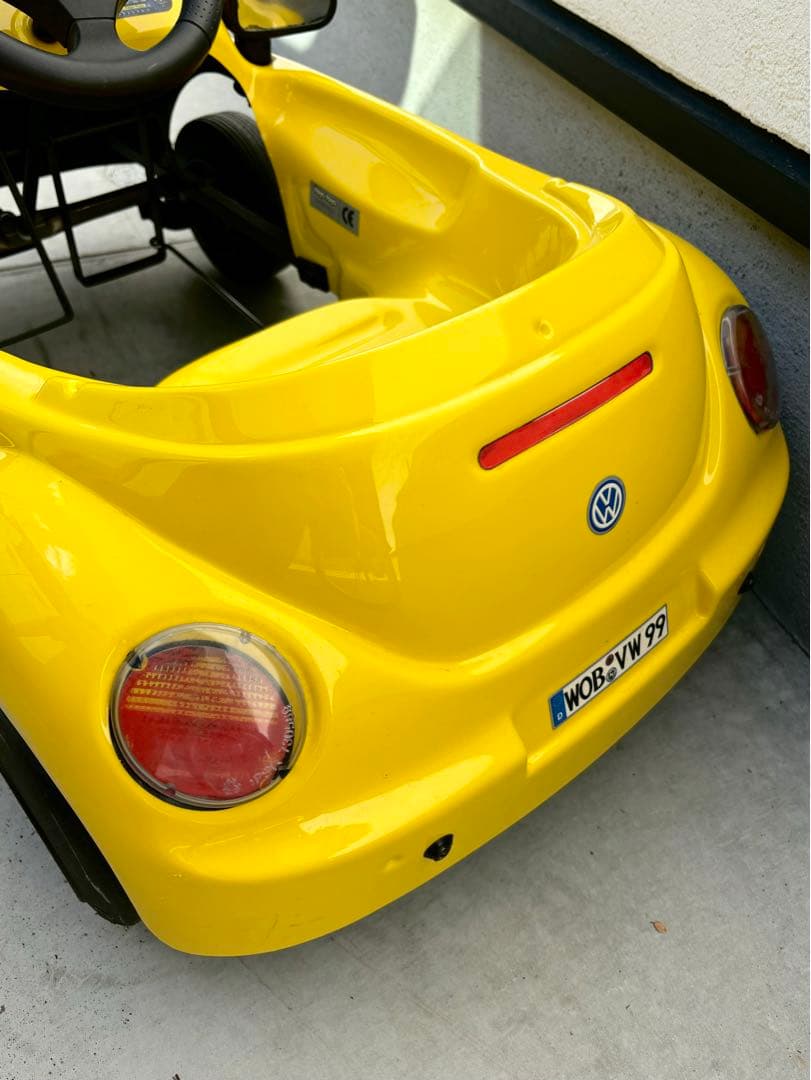 フォルクスワーゲン ペダルカー イエロー