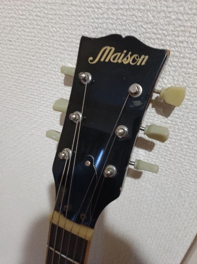 Maison レスポールタイプ　エレキギター