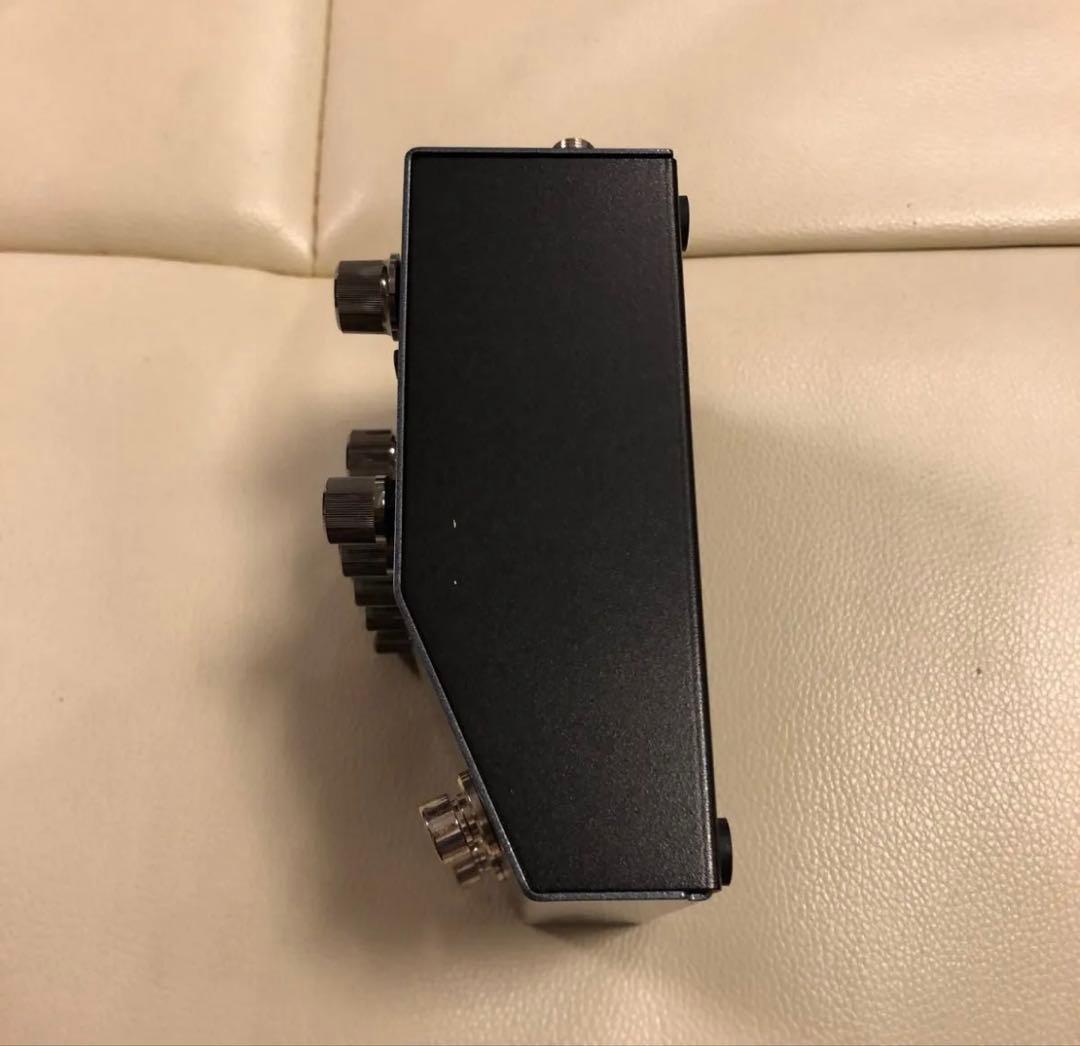 美品　BOSS IR-200 ギターエフェクター BOSS純正MIDIケーブル付