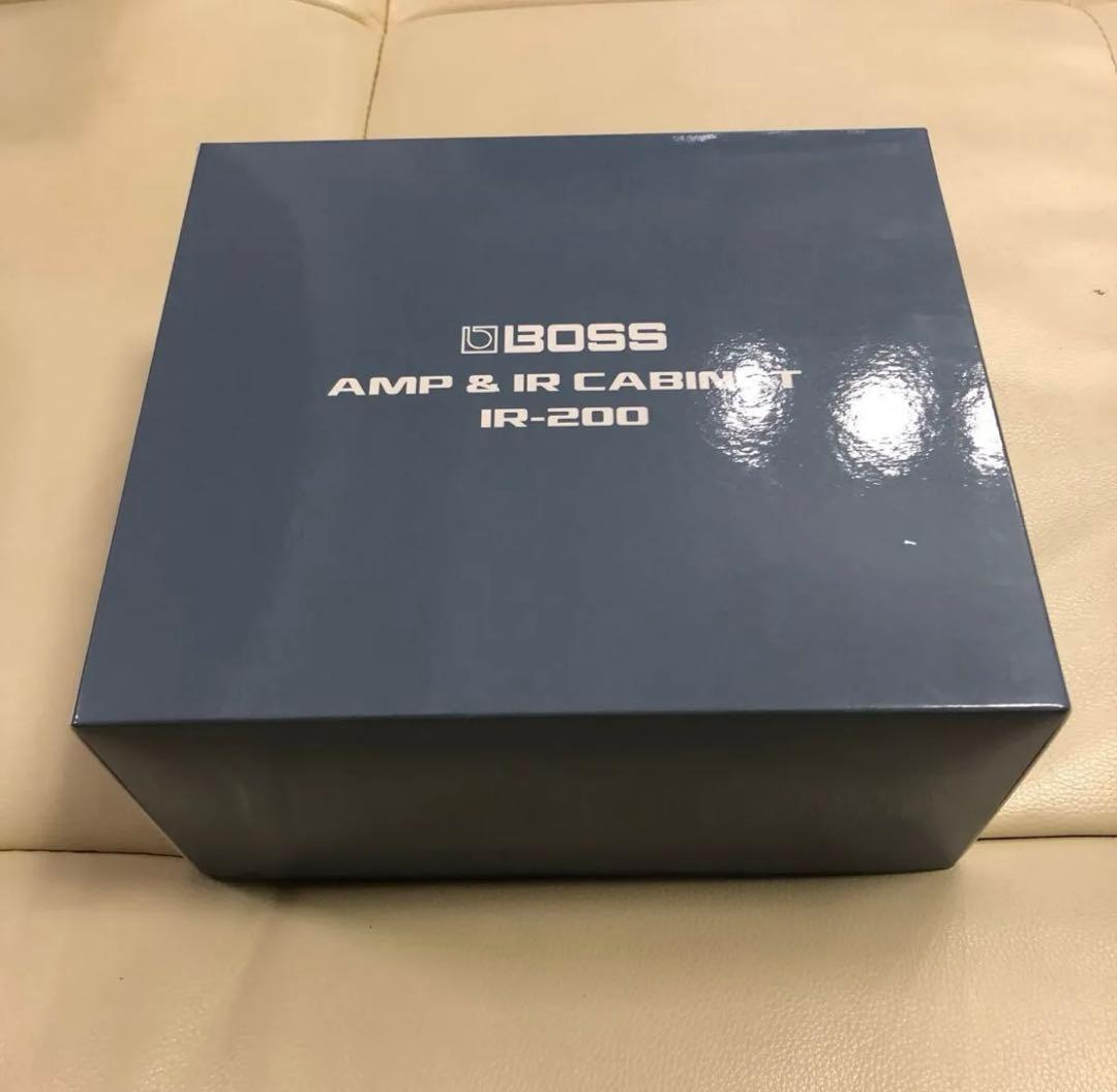 美品　BOSS IR-200 ギターエフェクター BOSS純正MIDIケーブル付