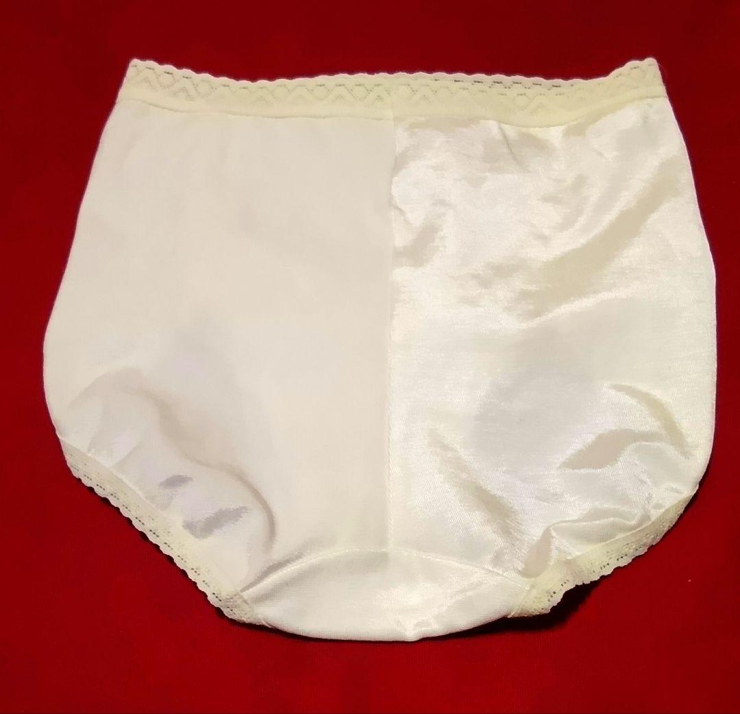 YONEX　アンダースコート