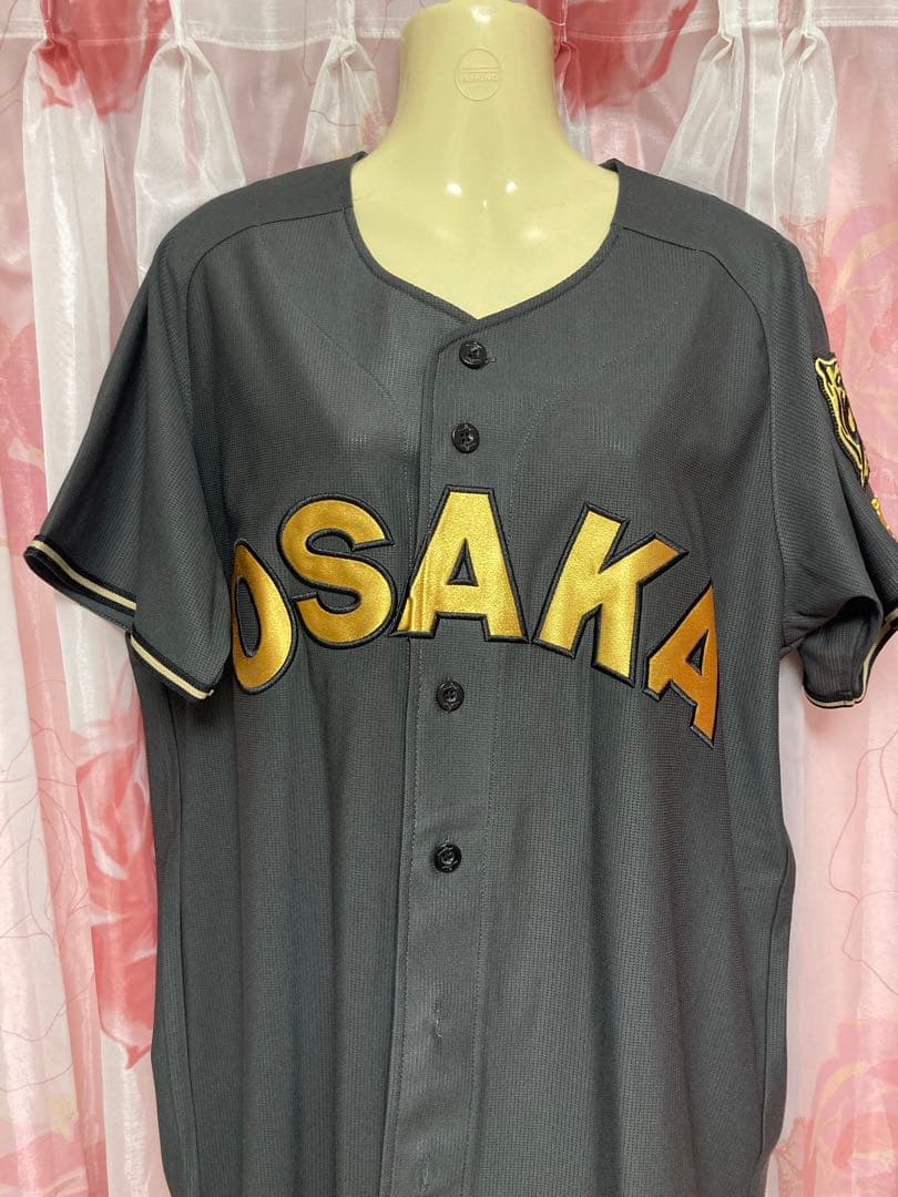 阪神タイガース　森下翔太　ブラックダイナマイトレプリカユニフォーム　サイズM