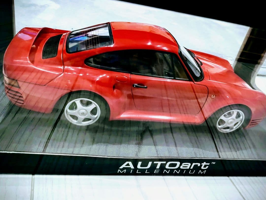 AUTOart MILLENNIUM Porsche 959 赤 1/18