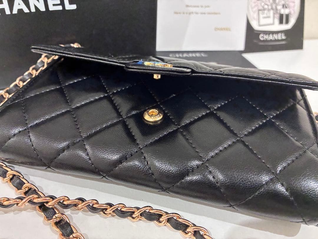 CHANEL ラムスキン　チェーンウォレット　 ショルダー　シャネルノベルティ