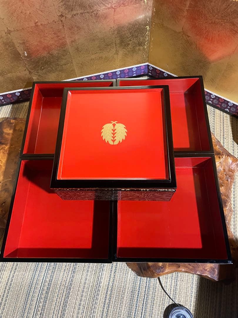 特選　輪島塗　総菊五段重箱　元箱入り　特選　輪島塗漆器　うるし　能登輪島