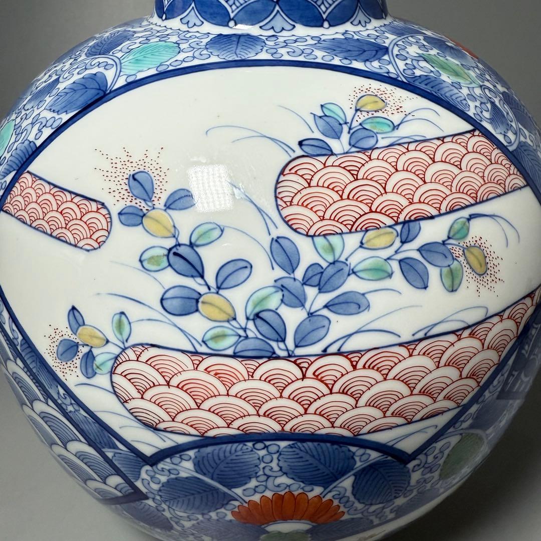 名工　市川忠山　作　色鍋島花瓶　桃　松竹梅　花草　七宝　青海波　鍋島藩　26cm