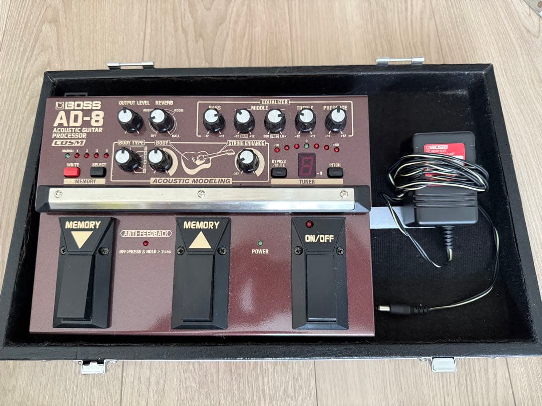BOSS AD-8アコースティックギターエフェクターハードケース付き