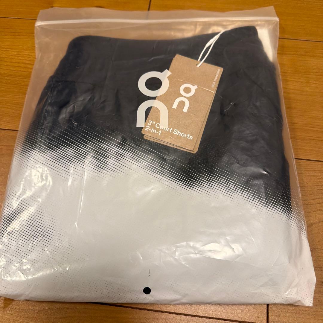 【新品】on テニス Lサイズ コートショーツ イガ シフィオンテク 全豪 AO