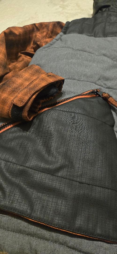 スノボー ウェアー686 ベスト付き 美品