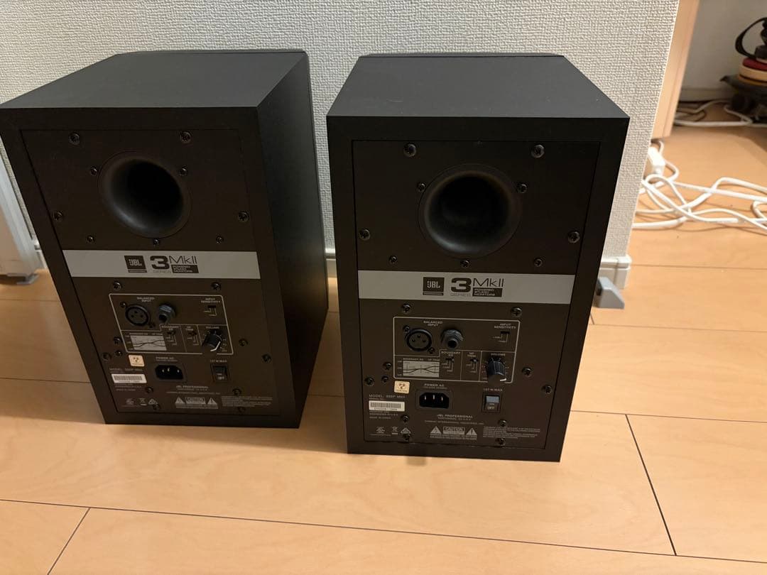 JBL 3 Series MkII スタジオモニタースピーカー