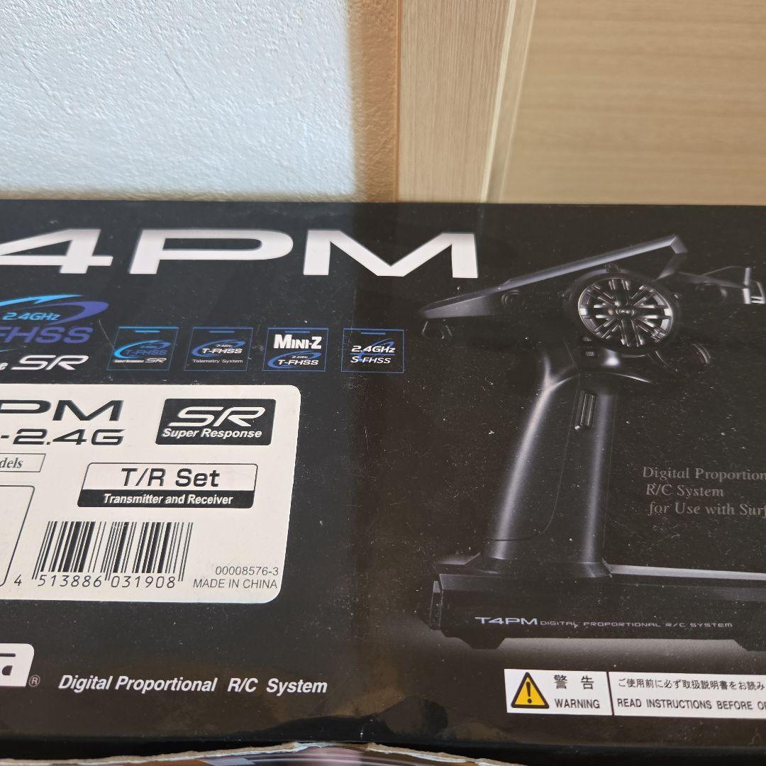 Futaba T4PM 2.4GHz (説明書付)