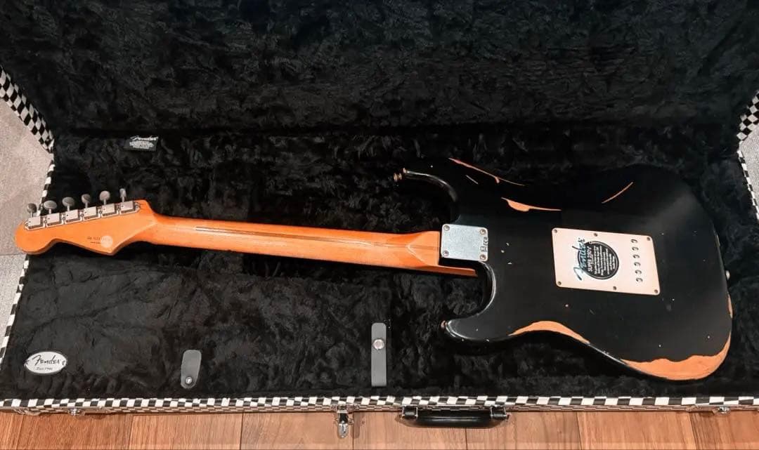 ★最終価格★本日まで★Fender roadworn ストラト　ハードケース付