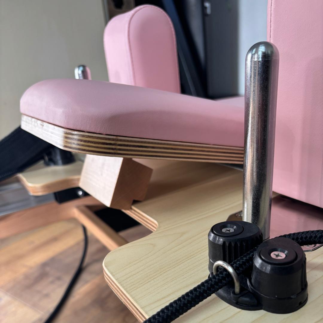 【新品・送料込み／ピンク】折りたたみ式リフォーマー(メープル材、SWPB）