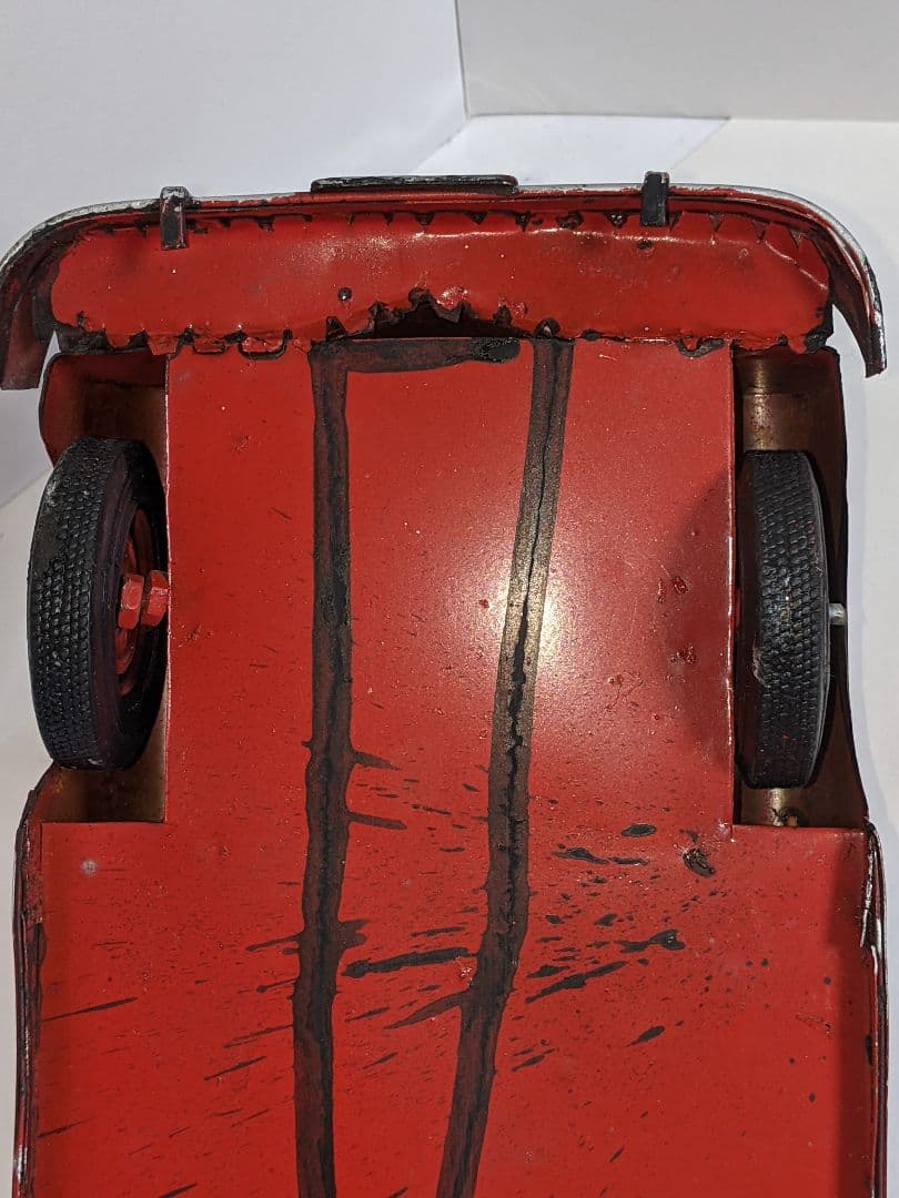 ブリキ　大きなクルマ　レトロ