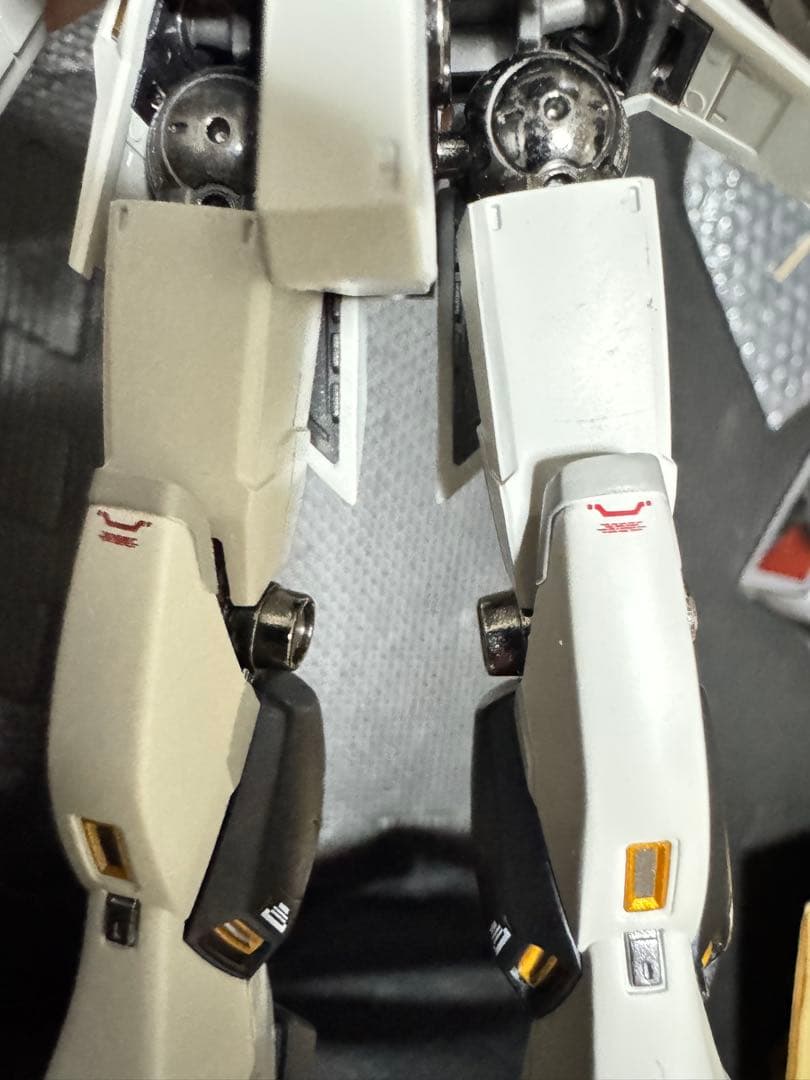 メタルロボット魂 νガンダム（ダブル・フィン・ファンネル装備型）