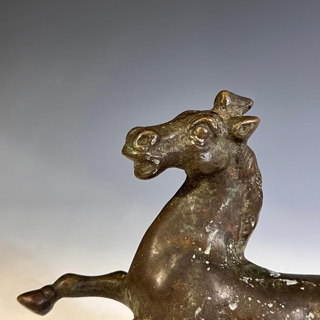 中国骨董　銅器　銅奔馬　馬踏飛燕　馬、飛燕を踏む