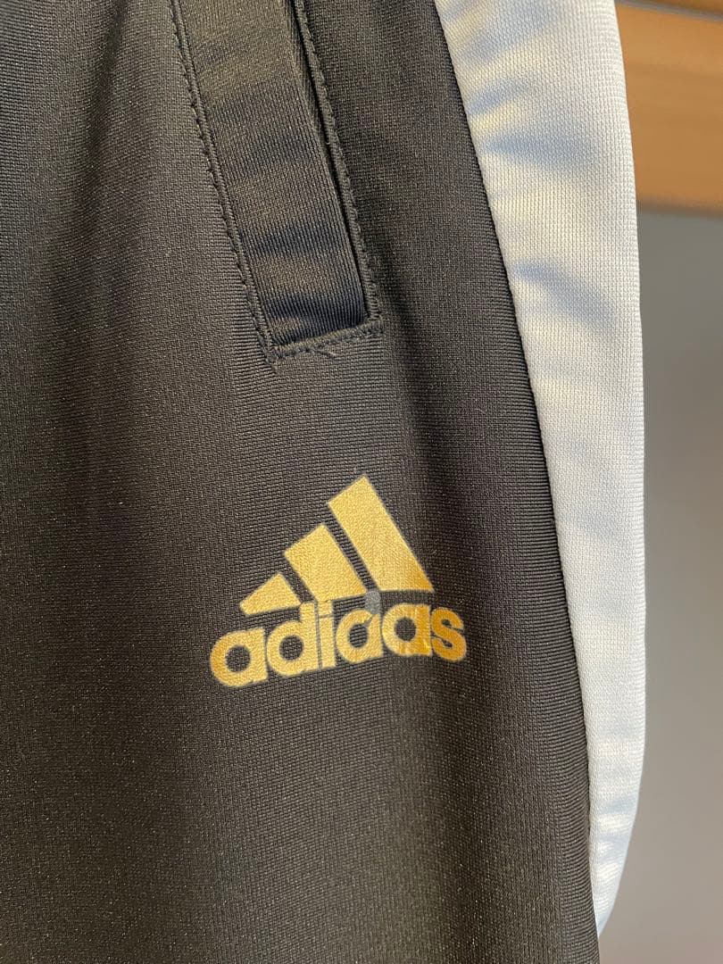 adidas 黒/黄 長袖サッカーウェア Lサイズ