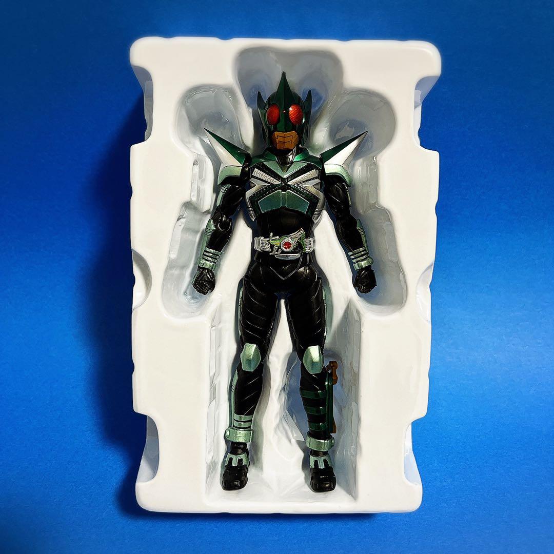 S.H.Figuarts（真骨彫製法）仮面ライダーキックホッパー・パンチホッパー