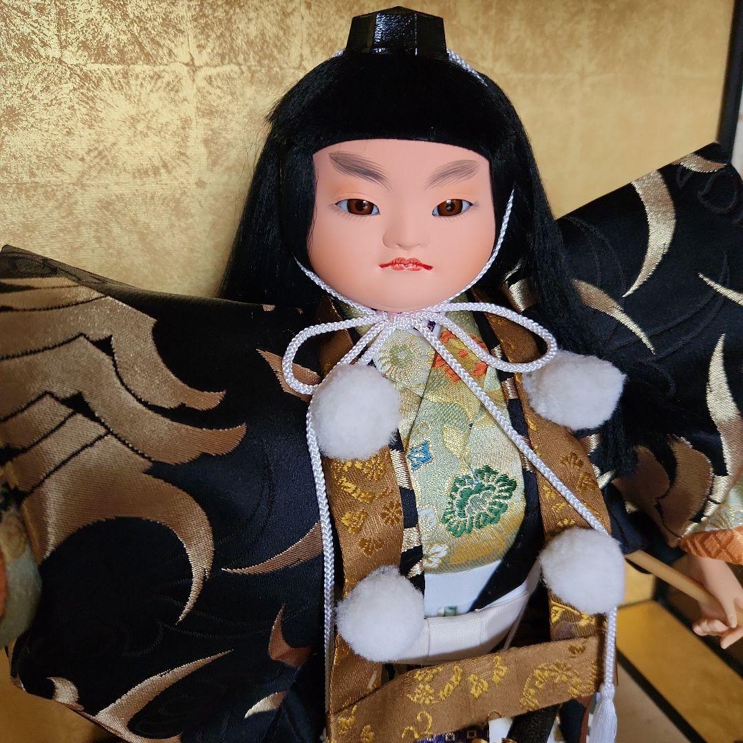 日本人形 豪華な衣装