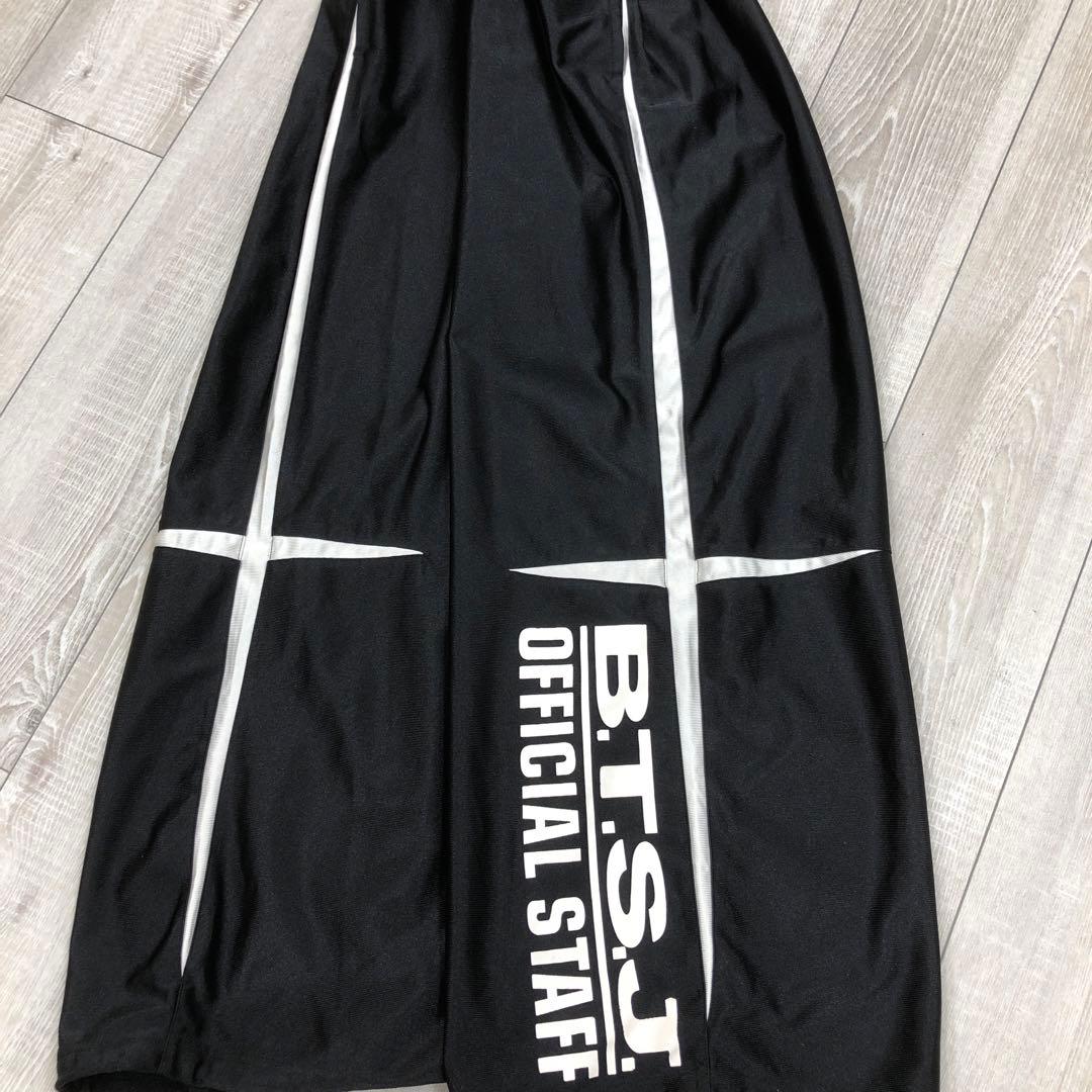 ボディコンバット　レスミルズ　激レア商品　十字架ロングパンツ早い者勝ち