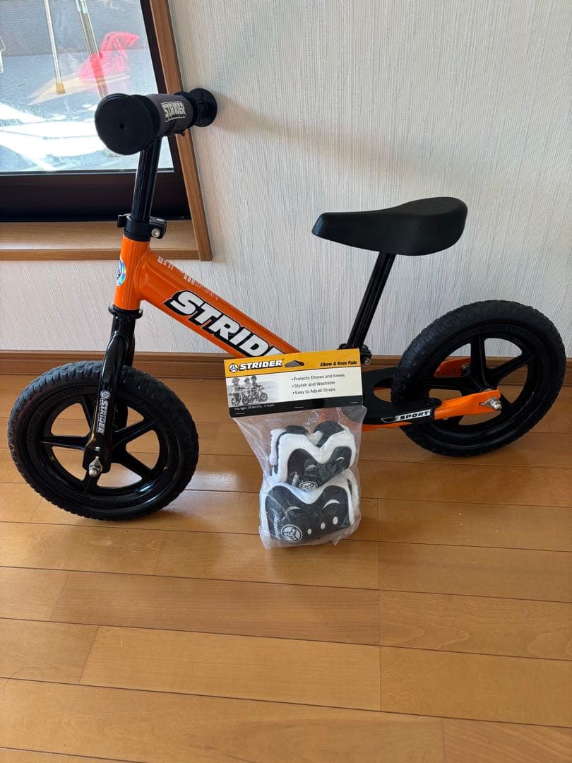 STRIDER バランスバイク オレンジ 12インチ➕新品プロテクターセット