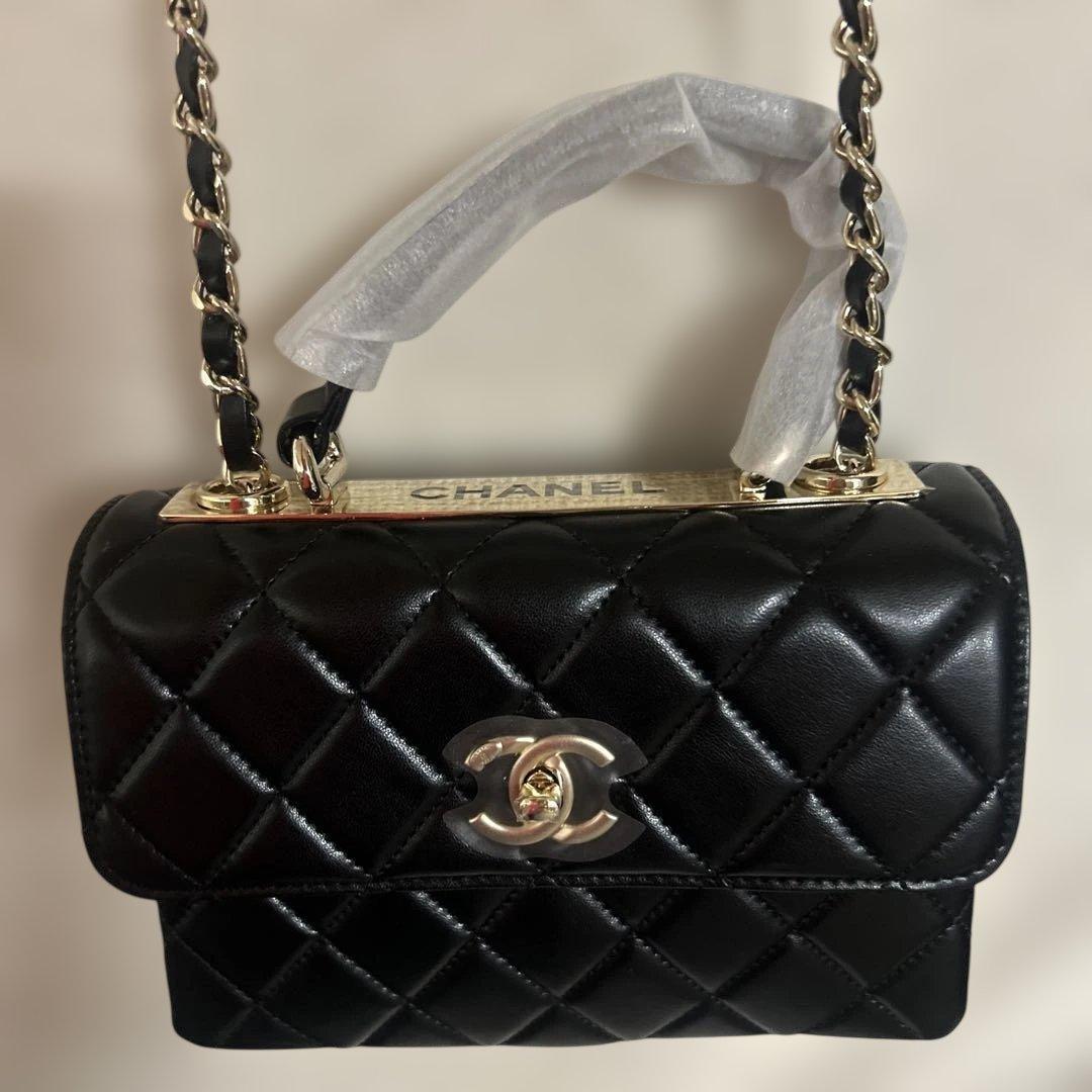 シャネルVIPノベルティ肩掛けショルダー