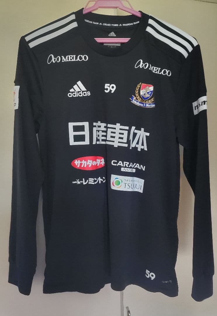 マリノス　トレーニングウェア　支給品