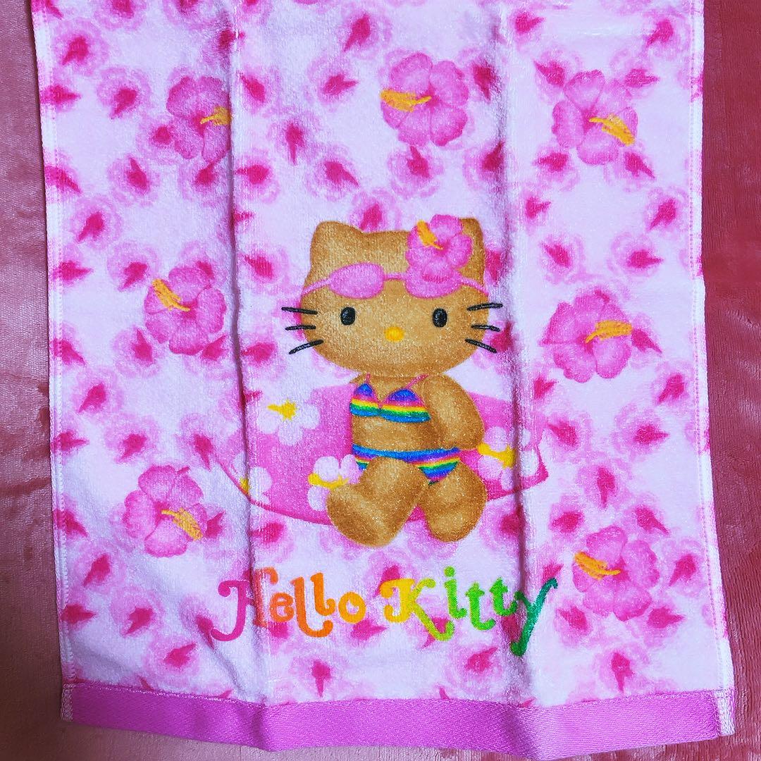 希少レア　ハローキティ　日焼けキティ　ボード　フェイスタオル　2002 サンリオ