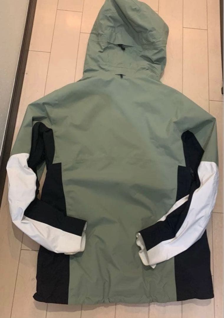 バートンAK ジャケット　ゴアテックス　レディース　L Hedge Green