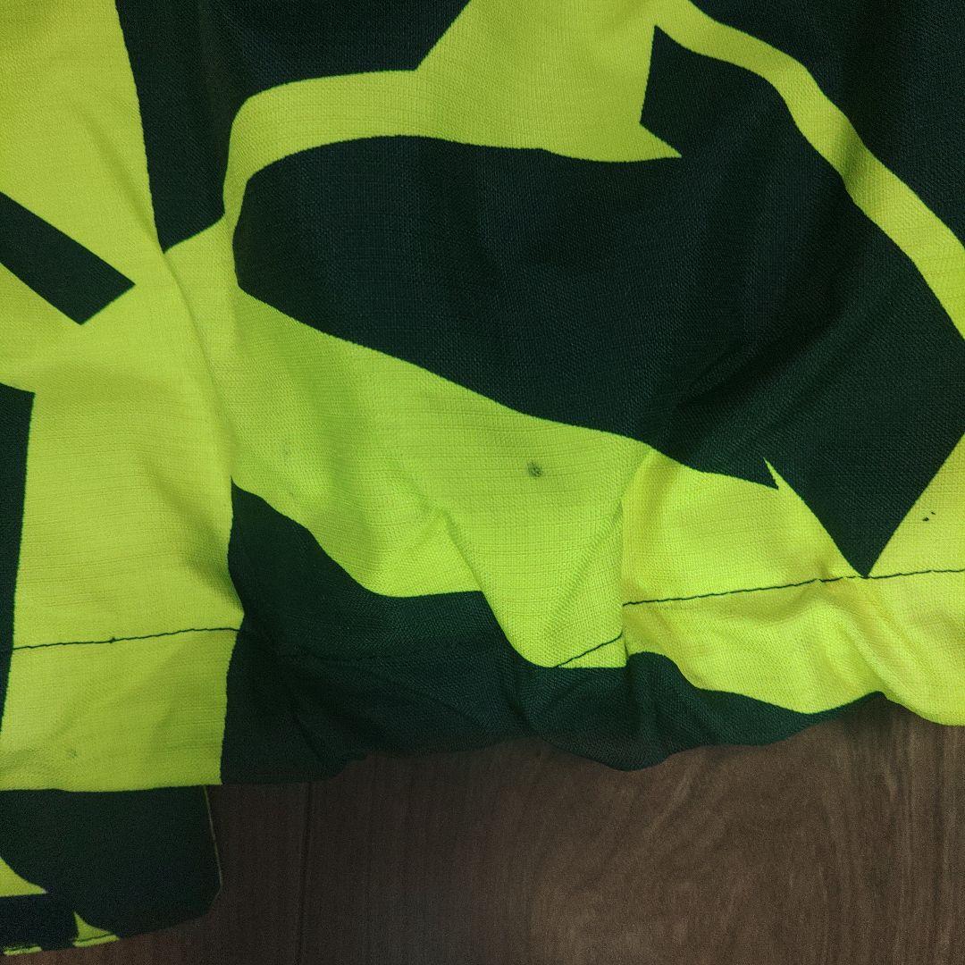 スノーボード用防水ジャケット