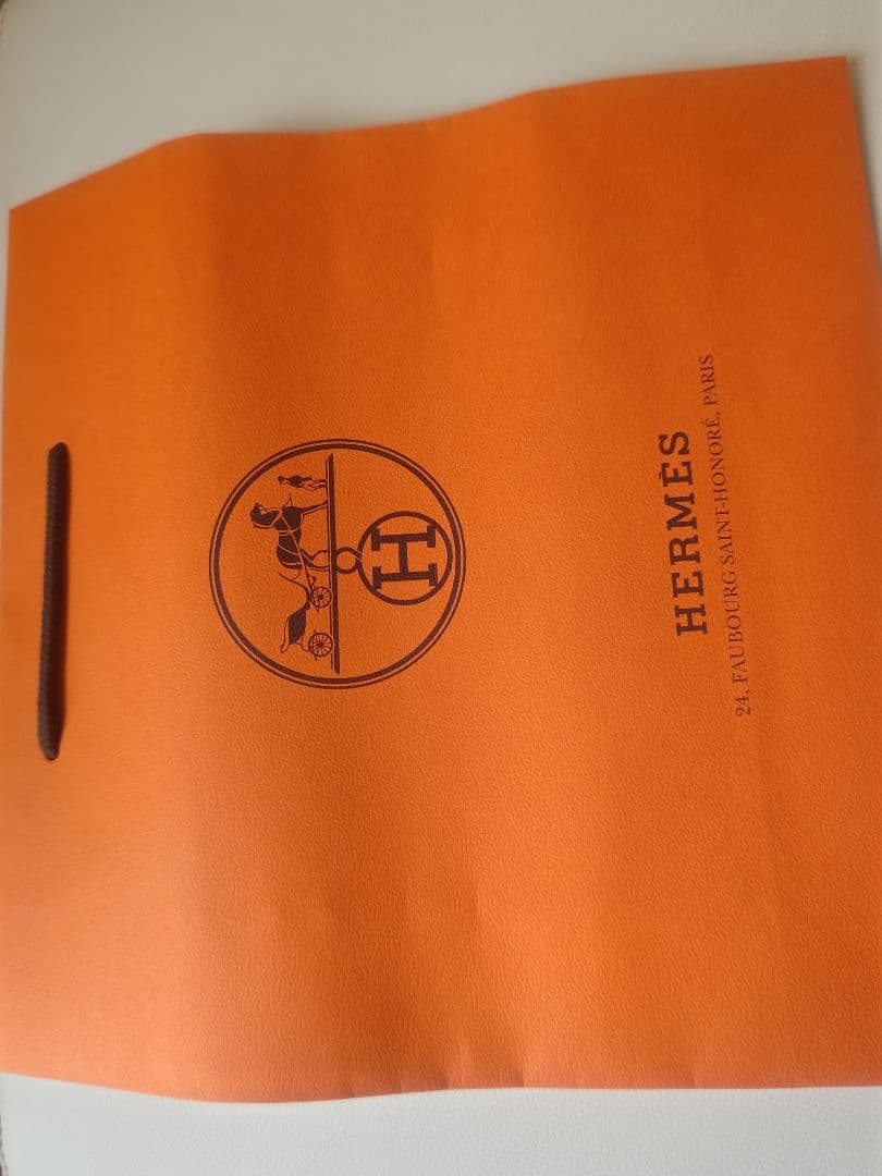 HERMES 紙袋づくし