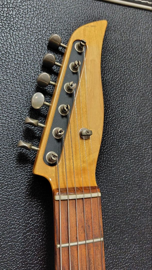 トーカイ。タルボエレキギター中古ジャンク