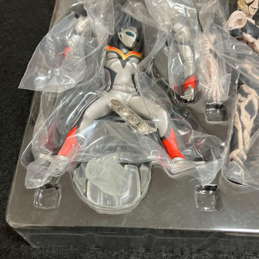 イーヴィルティガ キリエロイド アルティメットルミナス ウルトラマン