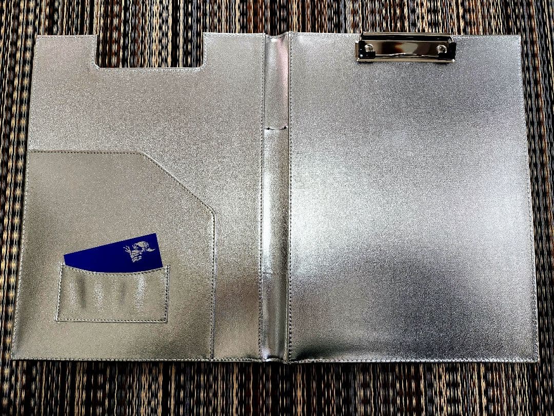 USJ ユニバーサルスタジオジャパン 10周年 バインダー　ゴールド シルバー