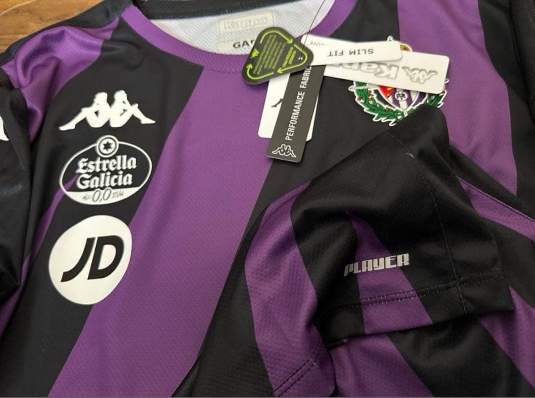 【新品】 REAL VALLADOLID プレマッチシャツ