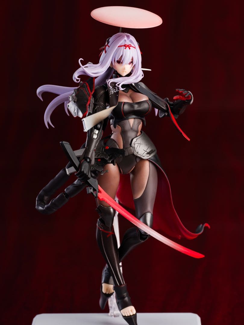 MADHANDS　BIG シリーズ可動カラーレジン　勝利の女神　NIKKE　紅蓮