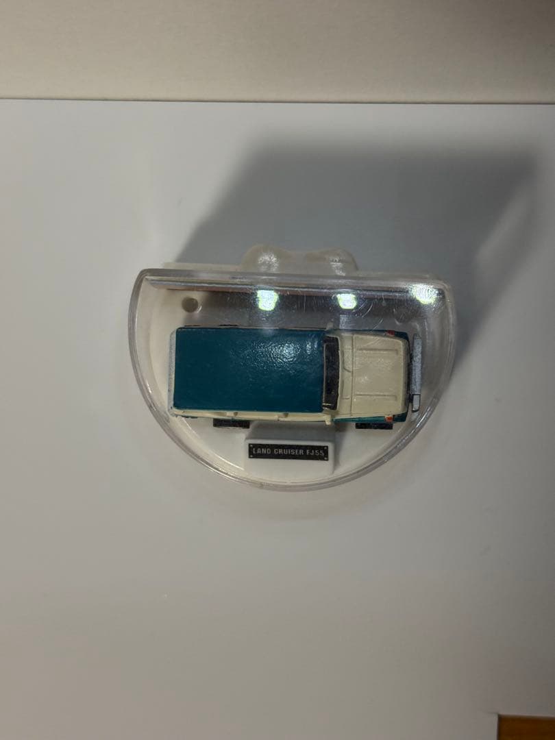 買うやつはバカ