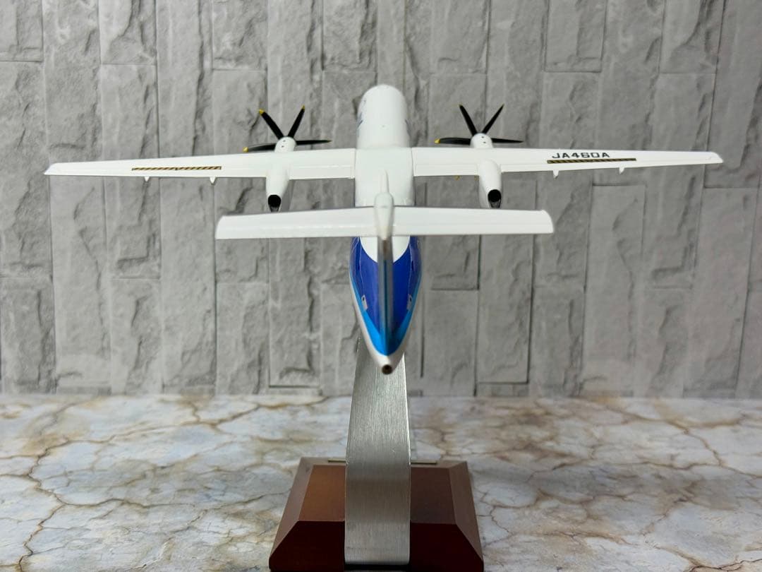 ANAウイングス DHC-8-400(Q400) NH11011 1/100