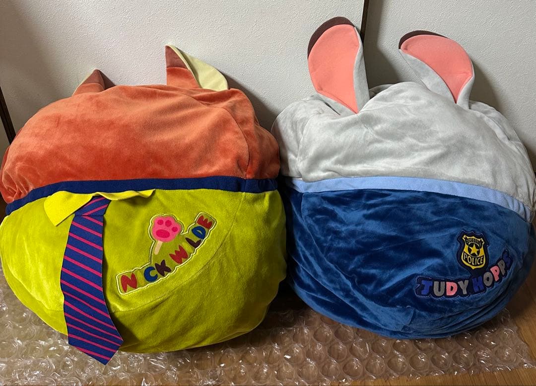 ズートピア　プレミアムモチーフクッション2種セット