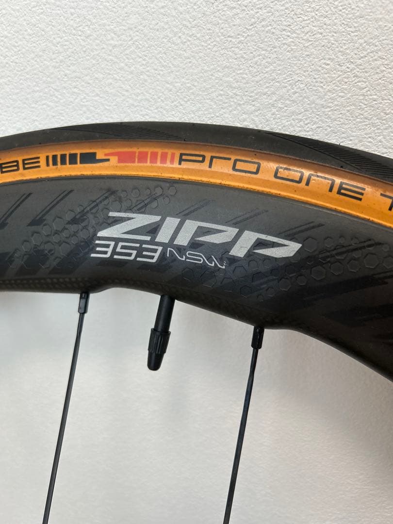 h*i様 ひ*る様 ZIPP 353 NSW TUBELESS ジップ　ロードバ