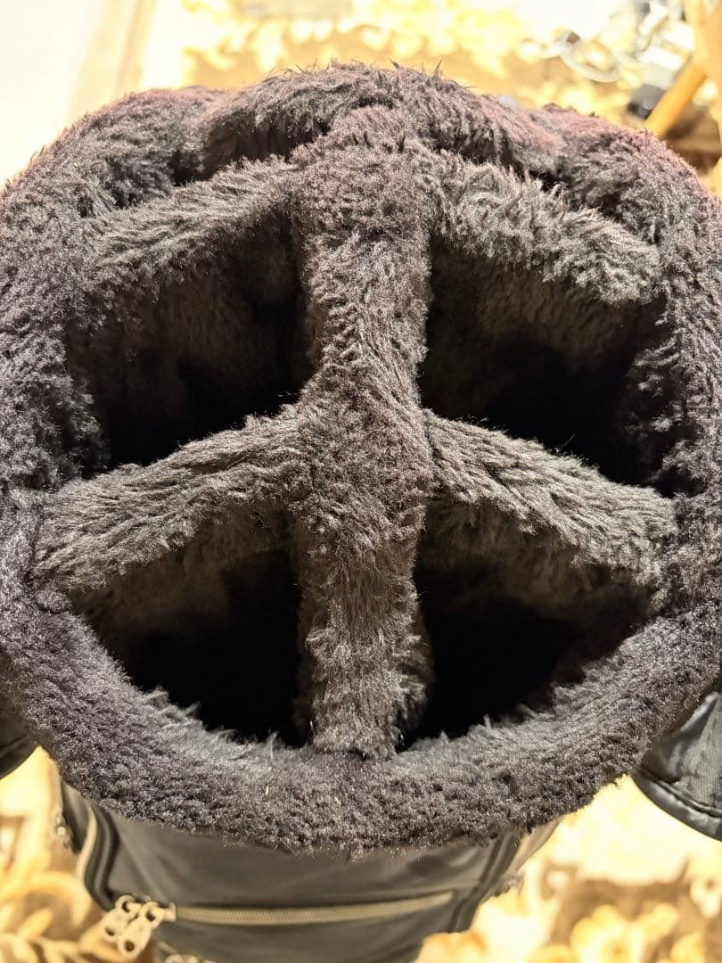 マークアンドロナ　キャディバッグ　ブラック　カモ柄