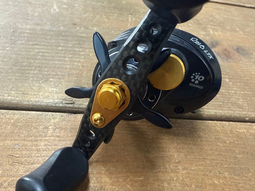 アブ Abu Revo LTX-L レボリール ドラグチューン 左巻き 管釣り