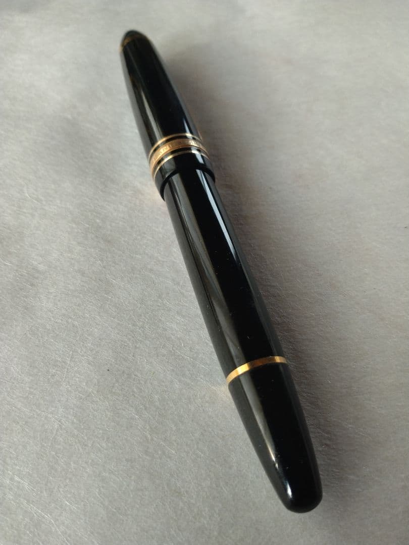 モンブラン(MONTBLANC)万年筆 マイスターシュテュック