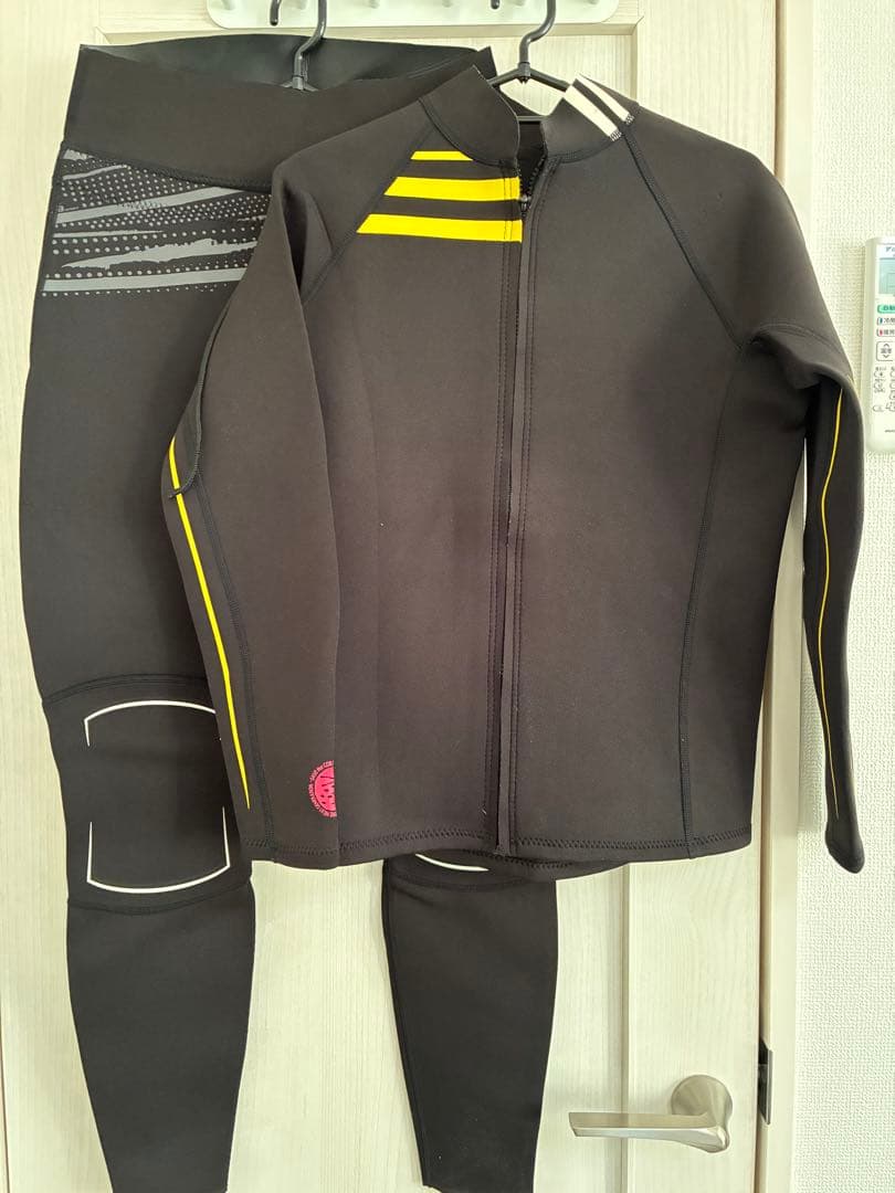 TUSA タッパー ロングウェットパンツ